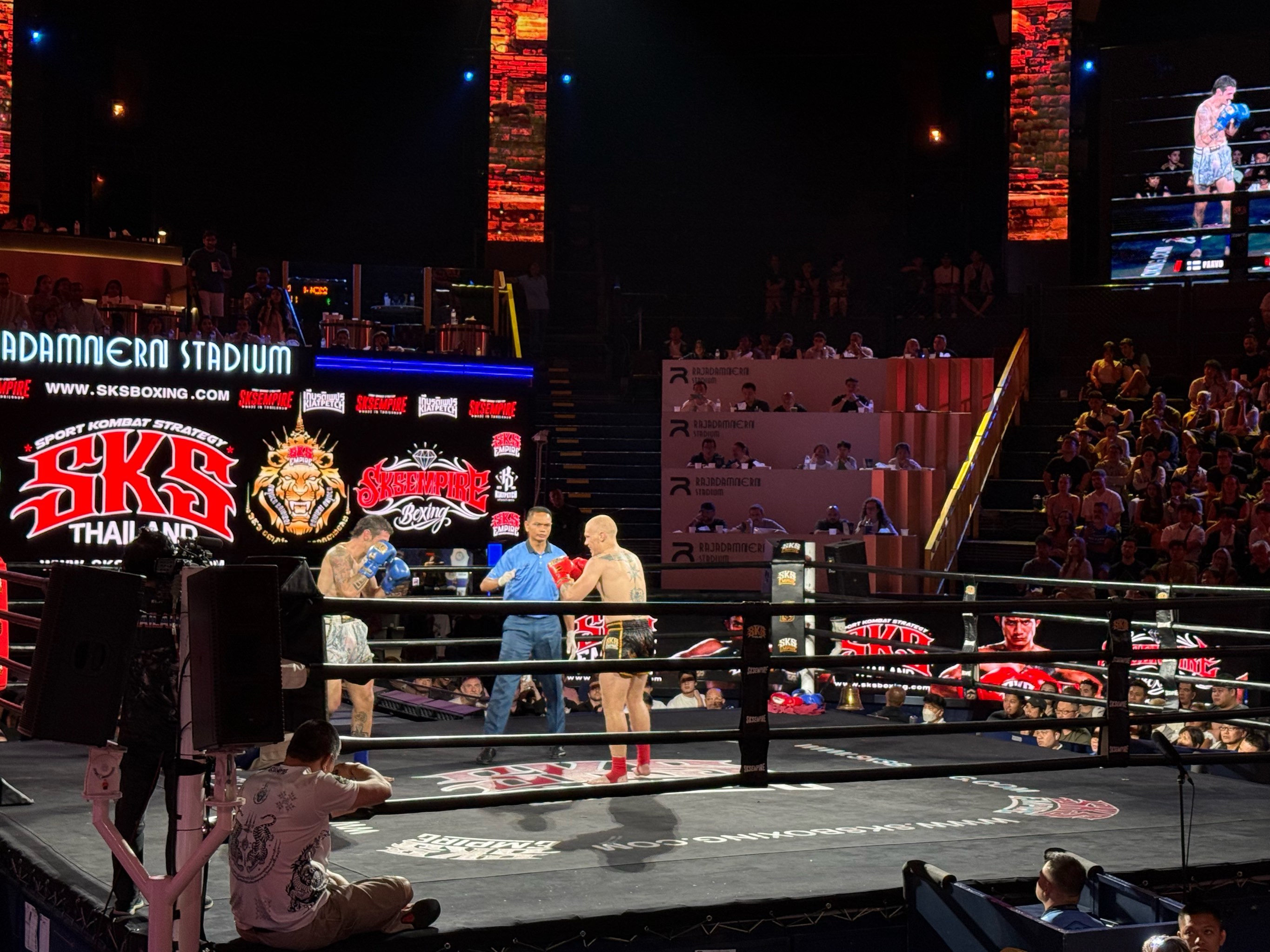 开云足球直播-包含泰国羽毛球队轻取丹麦羽毛球队，林丹制霸全场的词条