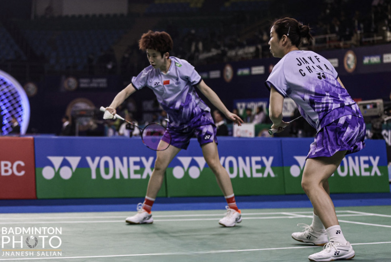 包含泰国羽毛球队轻取丹麦羽毛球队，林丹制霸全场的词条