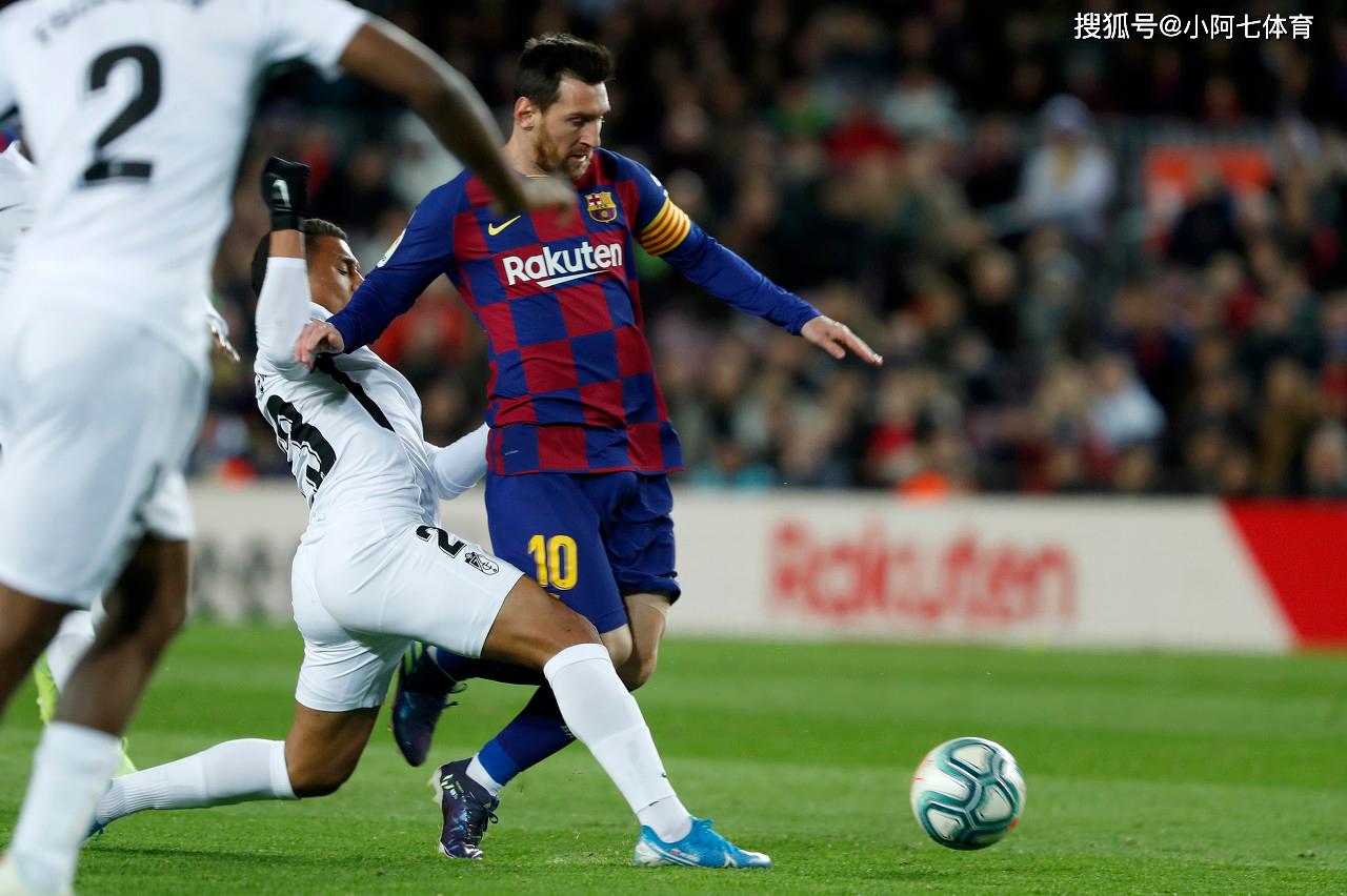 加拿大轻取墨西哥，德容关键制胜