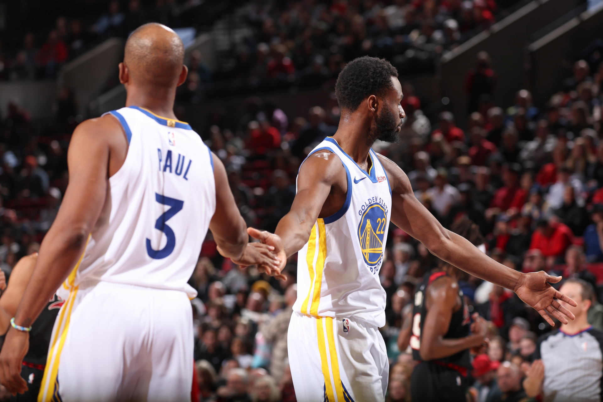 开云下载-包含勇士B队鏖战立陶宛男篮,波尔津吉斯三分雨点燃全场的词条