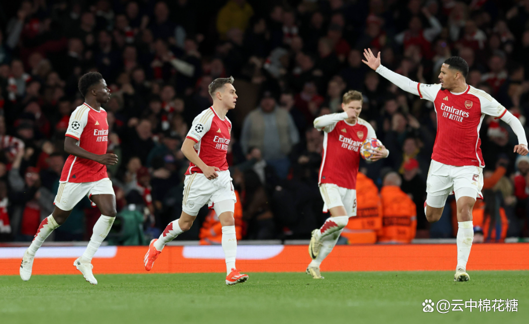 关于曼联队长带领球队全线集结成功守护球门的信息