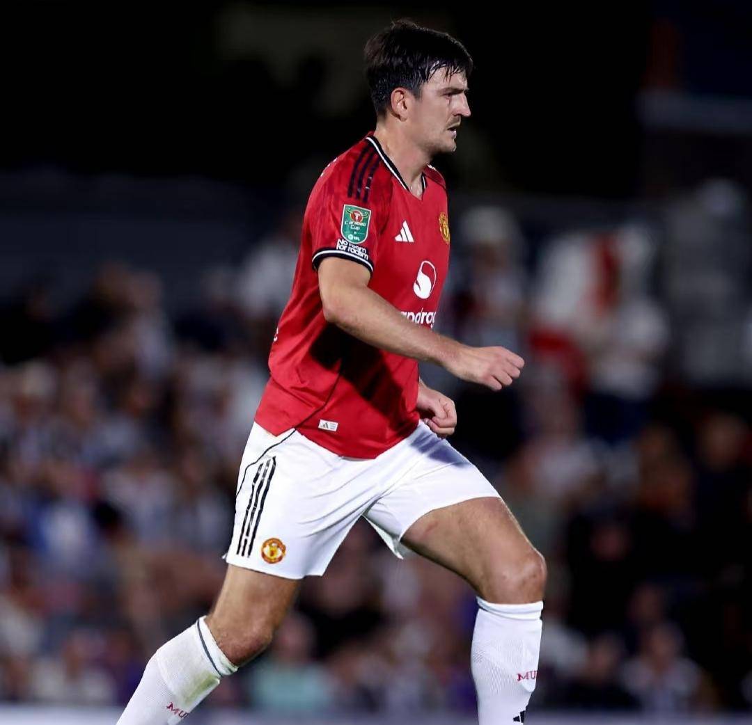 关于曼联客场失利，小组赛前景蒙上阴影的信息