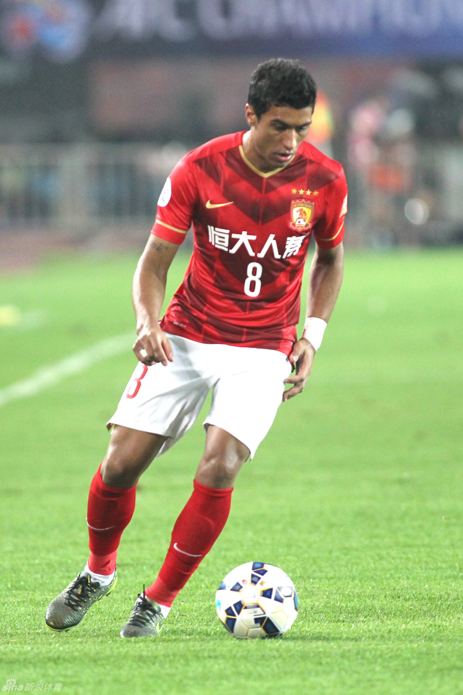 关于广州恒大勇往直前，争取夺冠的信息