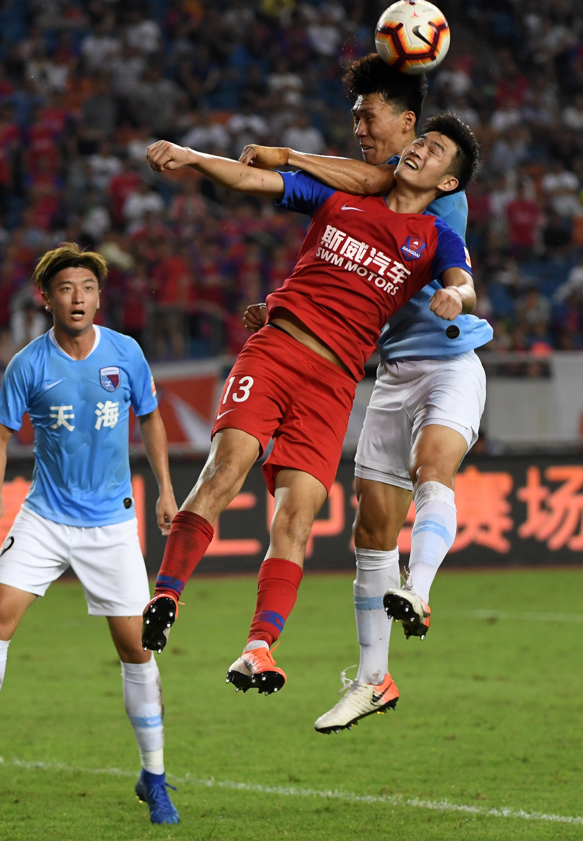 开云APP-重庆斯威距离夺冠仅一步之遥，冲刺进入白热化