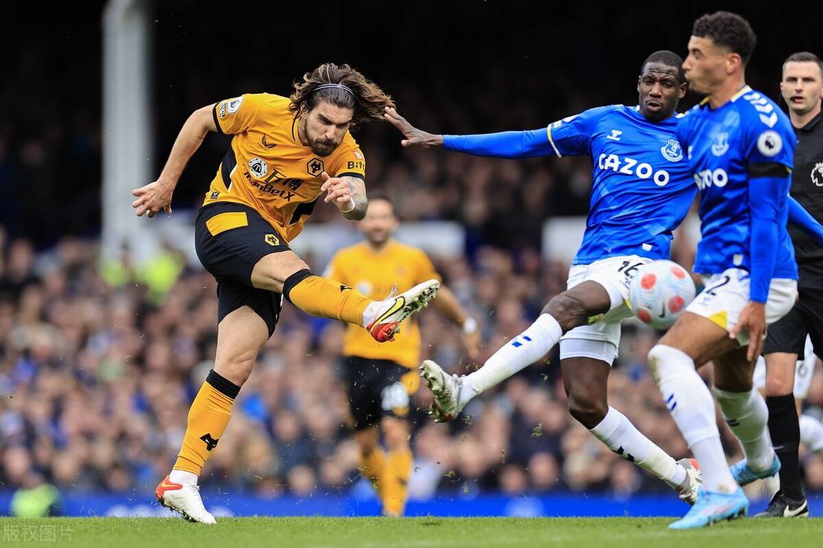 开云体育官网-关于尼姆主场不敌里昂,遭遇连败降级形势严峻的信息