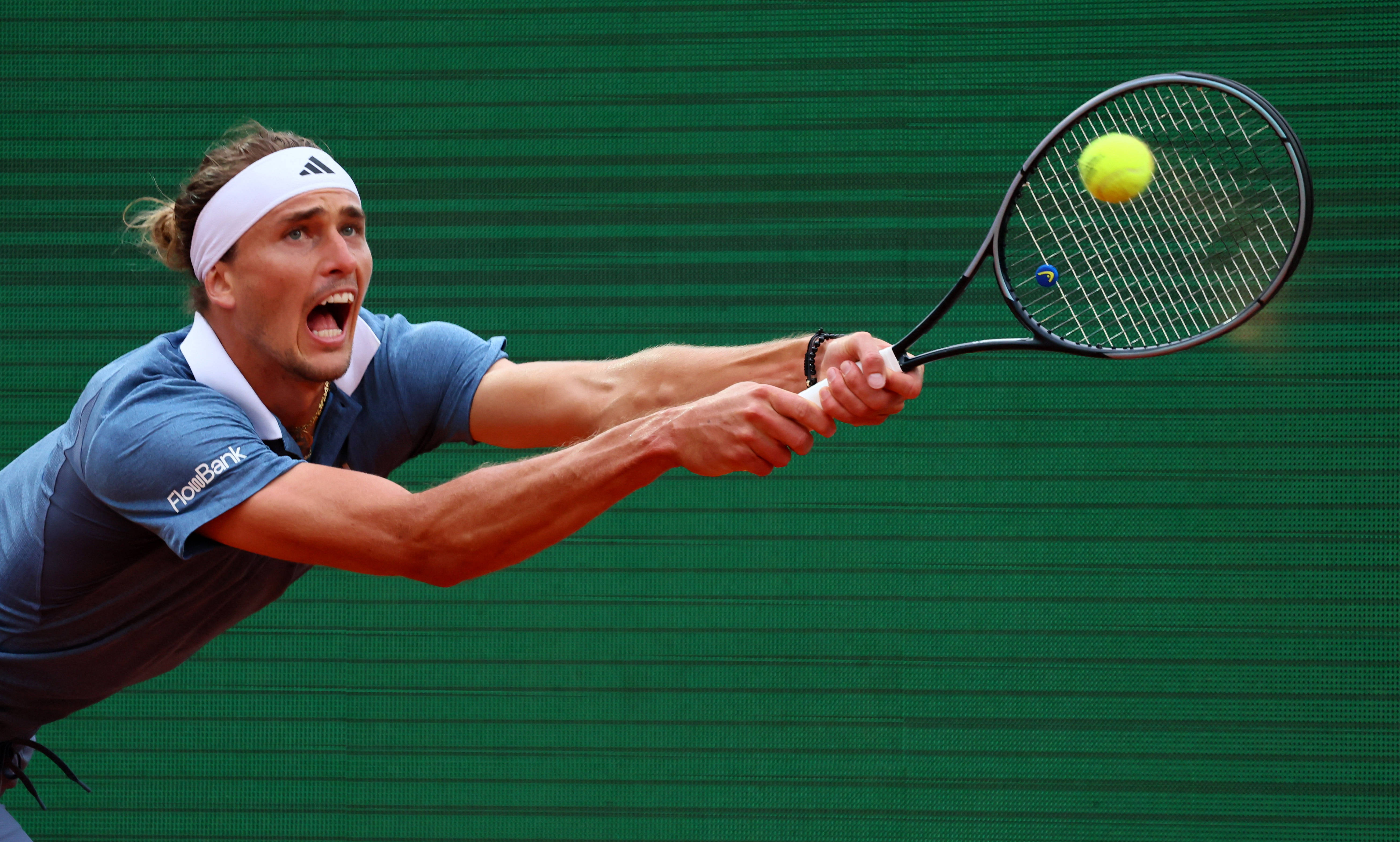 西班牙网球队血洗美国网球队,兹维列夫统治全场的简单介绍 西班牙网球队血洗美国网球队,兹维列夫统治全场的简单介绍