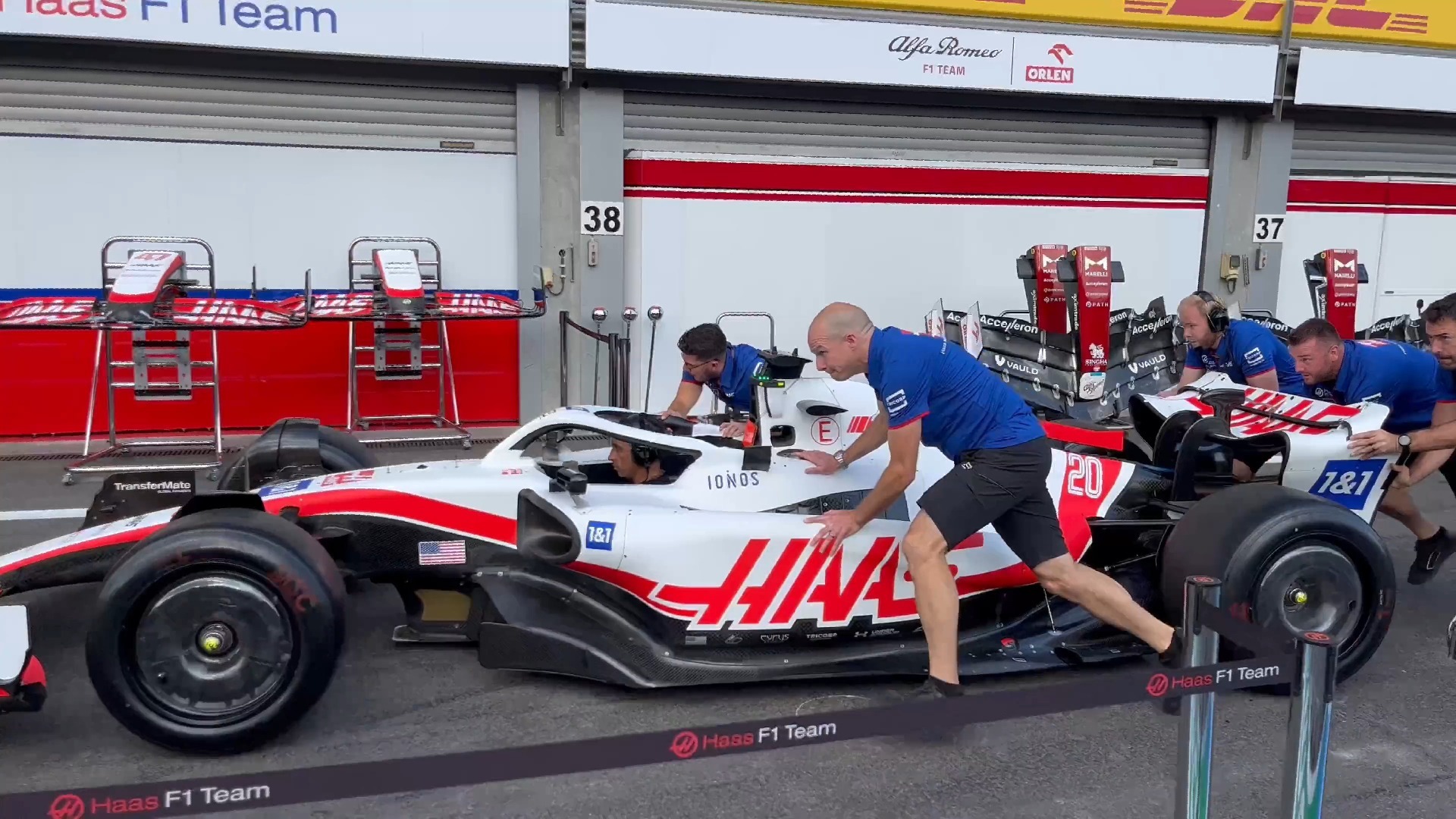 关于哈斯车队鏖战威廉姆斯,皮亚斯特里惊艳四座的信息 关于哈斯车队鏖战威廉姆斯,皮亚斯特里惊艳四座的信息