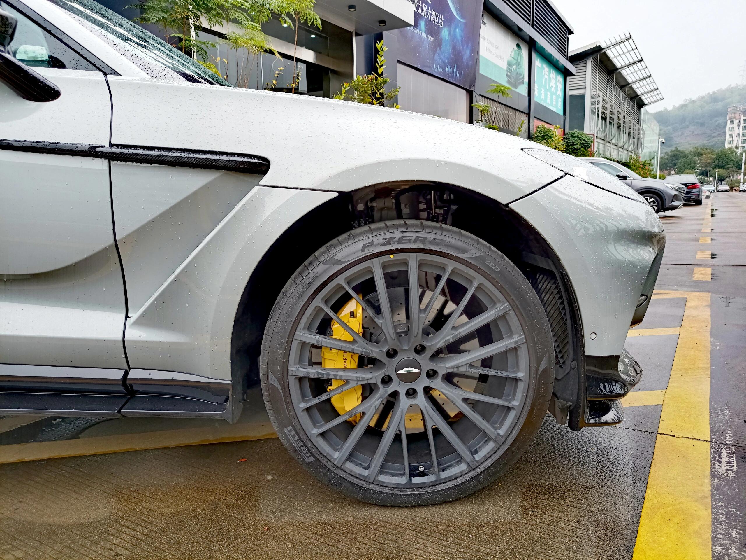 开云体育官网-迈凯伦逆转阿斯顿马丁,诺里斯刷新纪录的简单介绍